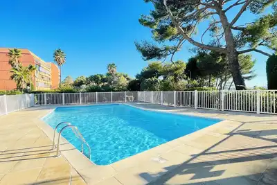 Image de Appartement -piscine- Proche Bord de mer et Centre