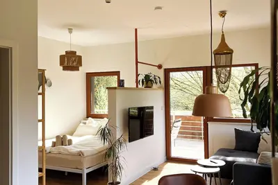 Image de Inviting apartment with balcony in the middle of greenery 8min. from Schwäb. Hall