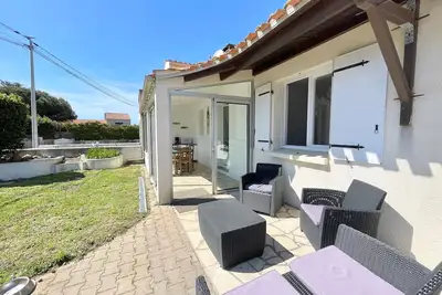 Image de Maison à 650m de la mer avec jardin, véranda et Wifi