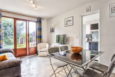 Image de Maison Duplex 6 Couchages, Confort, Jardin, Parking Privé, à 50m de la Plage