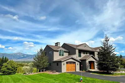 Image de Luxury home, walk to Mt Wash Hotel! Pool/gym passes, stunning views, Ac!
