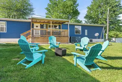 Image de Serenity Haven: Tranquil Retreat Near Patoka Lake - Pet Friendly
