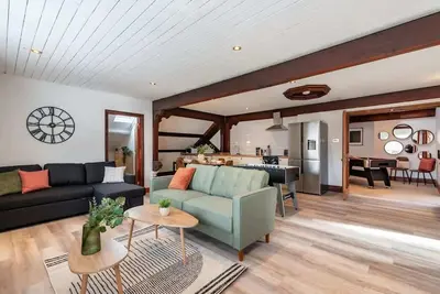 Image de Madison House - Converted Church 5 Bed Pontypool