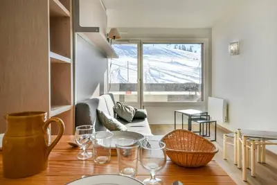 Image de À 50m des pistes de ski, Rez-de-chaussée, balcon, parking, télévision, casier à ski, 25m², Les Gets