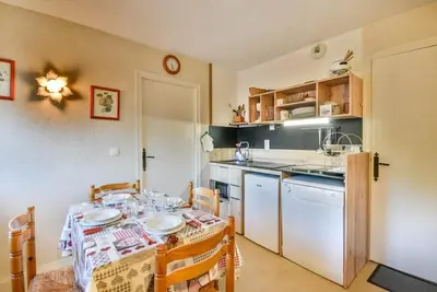 Image de 300m du centre station, 2ème étage, balcon, parking, casier à ski, 40m², Les Gets