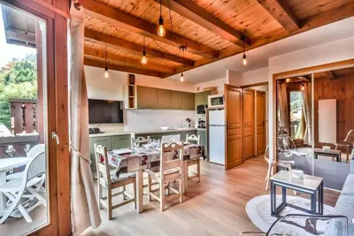 Image de 1er étage, balcon, télévision, casier à ski, 60m², Les Gets
