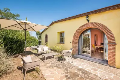 Image de Appartement de vacances avec terrasse, air conditionné et internet