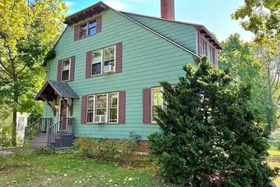 Image de Entire House Deering Highlands