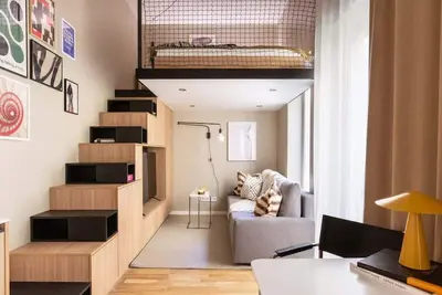 Image de TurnKey | Two-Level Republic Square Studio