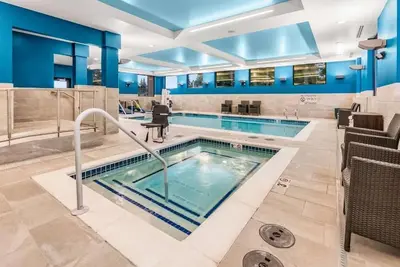 Image de Short Drive to Oregon Zoo! Indoor Pool, Free Hot Breakfast!