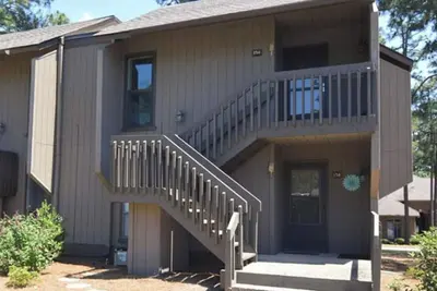 Image de A 5 Min Walk To Pinehurst Resort! Fully Renovated 1br/2Bed Condo Now Availabile!