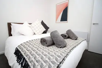 Image de Modern Two Br | Free Parking