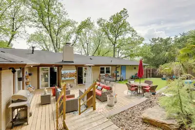 Image de Spacious Atlanta Home w/ Yard ~ 9 Mi to Downtown