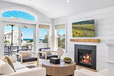 Image de 1 Off the Ocean, Heated Salt Water Pool, New Construction\n\n\n