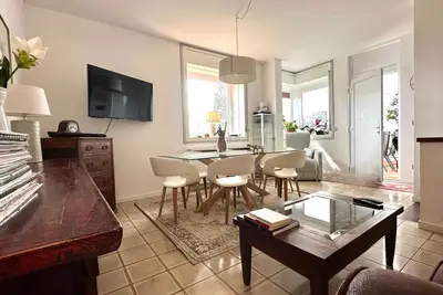 N283 - Numana, four-room apartment with garden in a residence with pool