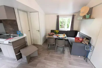 Image de Mobil-home Confort Cocoon 28m² - 2 chambres + Terrasse couverte - 4 personnes