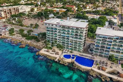 Image de The Queen of Cozumel`s  Coastal Crown Ocean Front