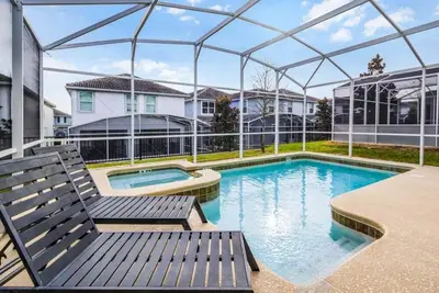 Image de Spacious 6-bedroom home in Davenport, Osceola County, perfect for family getaways.