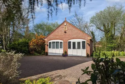Image de Cosy and secluded brook-side lodge
