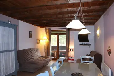Image de Appartement cosy rénové pour 6 pers, skis aux pieds, balcon sud, proche garderie, belles prestations