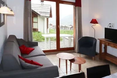 Image de Chalet mitoyen aux Orres 1800 avec piscine, sauna, hammam, parking et prestations incluses