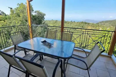 Agnandio maisonette is suitable for families or groups, it hosts up to 7 people