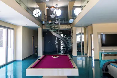 Image de Exceptionally spacious 5 bed villa with swimming pool, snooker table - 155319/Al