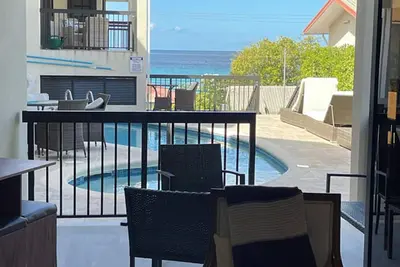 Niché au cœur de Fitts Village, Zinnia séduit par la promesse d'une costa