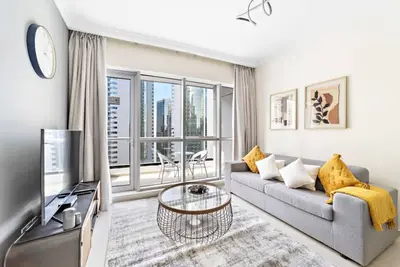 Image de Elegant 1 Br Apartment in Bay Central 2