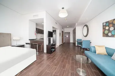Image de StoneTree - The Matrix Studio - Spacious Apartment