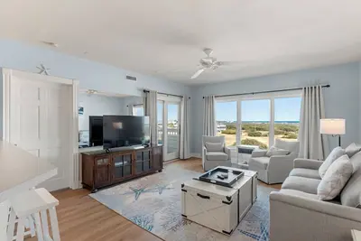 Serenitee: Ocean & Golf Course Views, Shared Pool