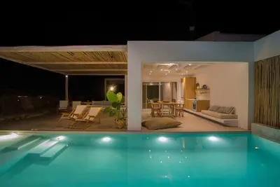 Image de Aristotelia Gi Villas - The Ultimate Poolside Luxury