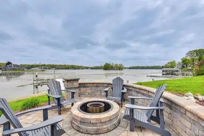 Image de Rome City Lake House w/ Dock + Waterfront Views!