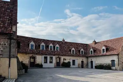 Image de La Grange - Gîte de Groupe Avec Piscine Domaine du Vieux Chateau \/ Côte D'opale