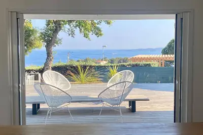 Image de Rossignol - Trois Chambres Villa, Couchages 6