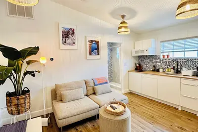 Image de Santorini Cabana in Zephyrhills