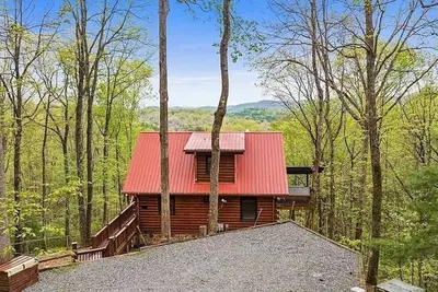 Image de Blue Ridge Mountain Views. Ev Charger. Indoor/Outdoor Fireplace. Hot Tub.