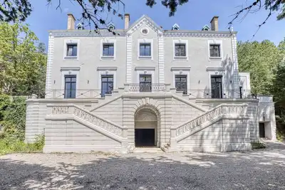 Image de 1 - Grand Appartement dans Château à 15min de Lyon