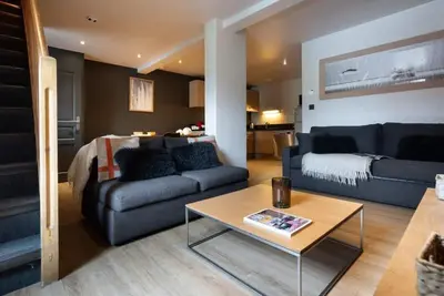 Image de Rez-de-chaussée, terrasse, casier à ski, 48m², Val Thorens