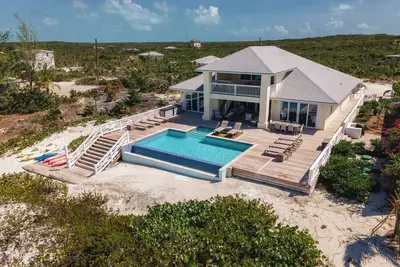Image de Yumey Sands Villa, 4 Bedroom Home With Pool and Unbelievable Year-Round Beach