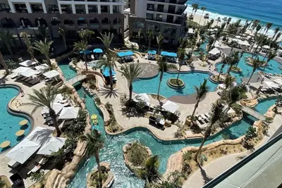 Image de Spend your Christmas week in Cabo at Villa La Valencia
