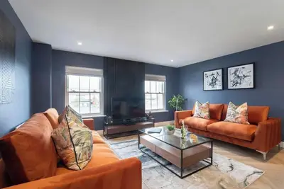 Image de Elliot Oliver - Luxury Three Bedroom Town Centre Apartment With Parking