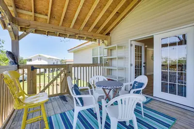Image de Port Sulphur Retreat w\/ 2 Balconies & Bayou Access