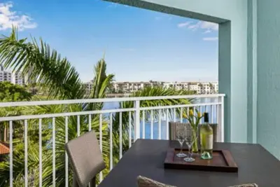 Image de Mariott Luxury Villa at the Doral Resort all-inclusive in Miami, Fl.