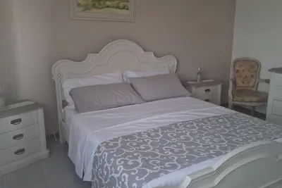 Image de Appartement Spacieux et Confortable, à Quelques Minutes de la Plage