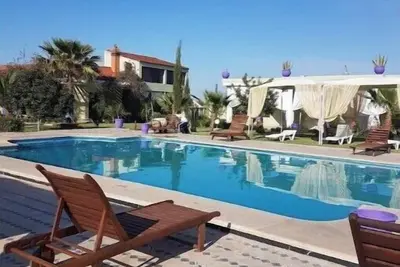 Image de Luxury 5 Bhk Villa with Pool