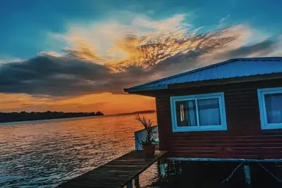 Image de Round The Point Bungalow