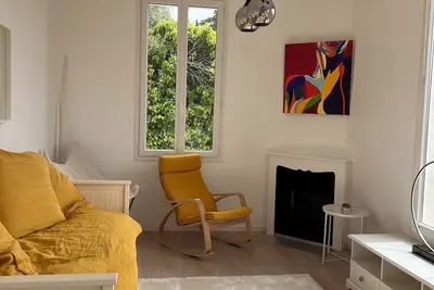 Image de The little paradise perched