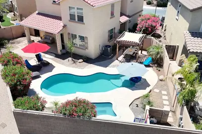 Image de Cavalier Casa: Private Pool/Spa, Great for Groups in Johnson Ranch