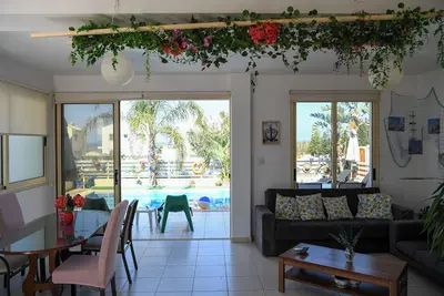 Image de Cosy beach retreat, with a private pool; 5 minute walk to Kapparis sandy beach